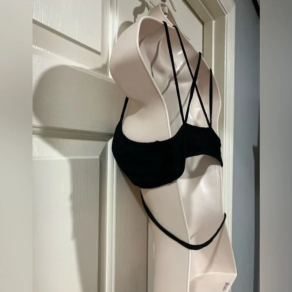 Fashion Nova Woman size small swim Top - Picture 6 of 9